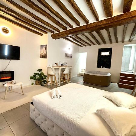 Logement Moderne Avec Jacuzzi Aubervilliers Bagian luar foto